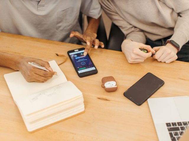 Mobil Uygulama Geliştirme Süreci Nasıl İşler?